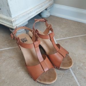 Muk Luks Women's Platform Sandal